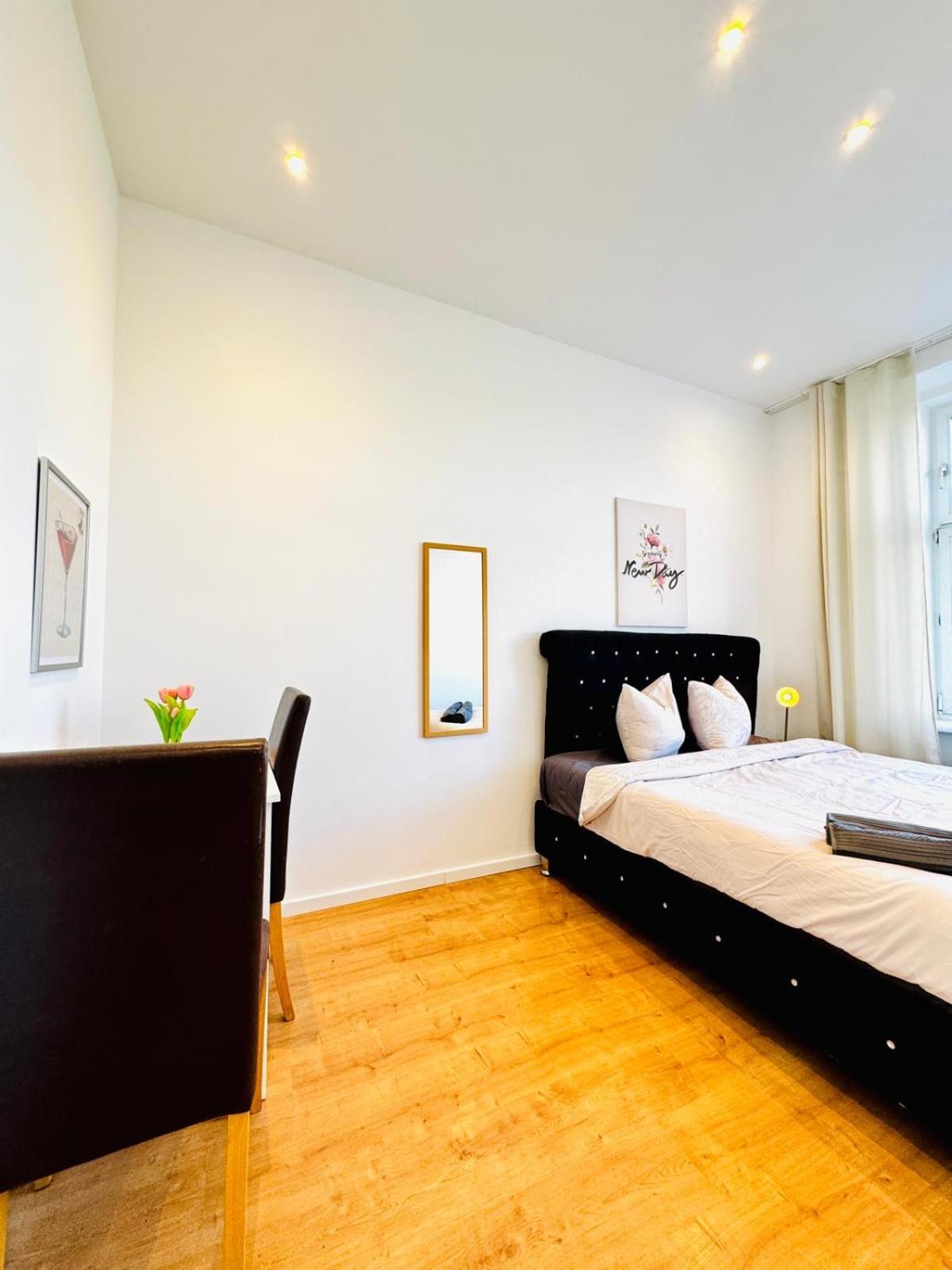 Spacious 3br Shared Near Kaufpark Alterlaa Vídeň